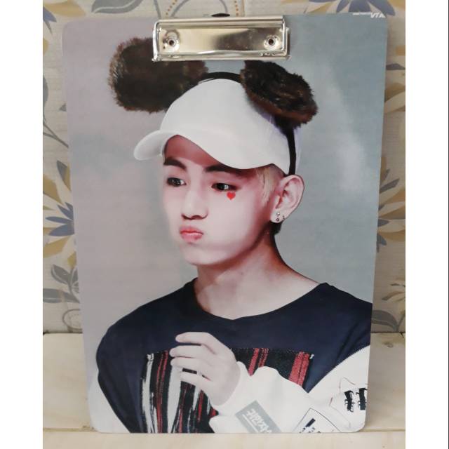 

PAPAN UJIAN KPOP BTS CUTE V/TAEHYUNG