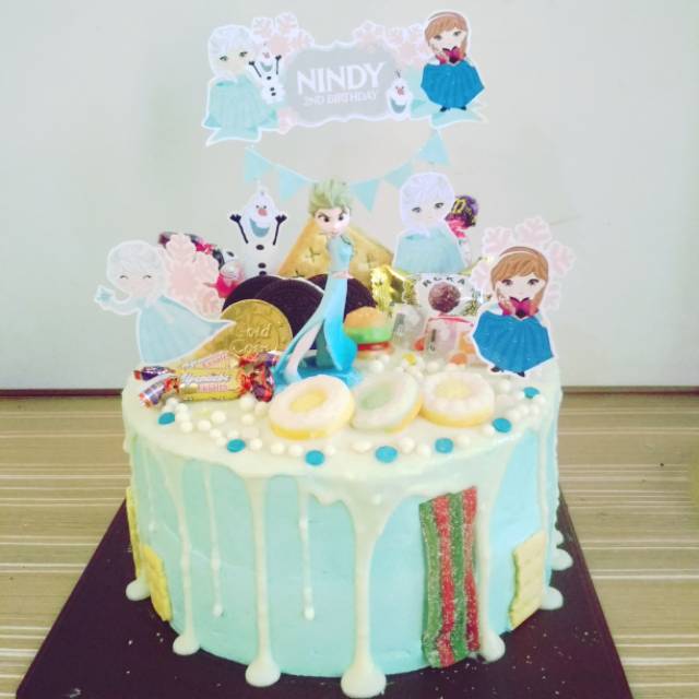 

DRIP CAKE 3 LAYERS D18