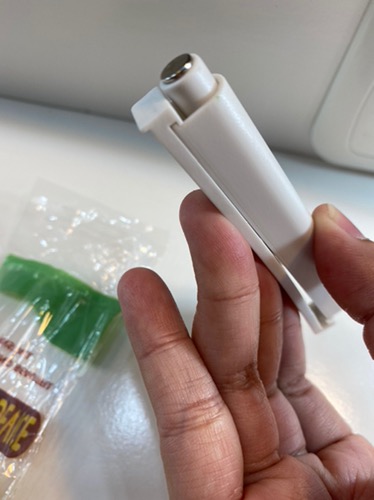 Catches Bulat Plastik + Magnet Push Open Pintu Kayu Putih Lemari Laci Kabinet Push To Open