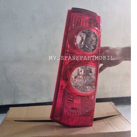 Stoplamp / lampu belakang kiri avanza xenia 2007 2008 2009 2010 ori