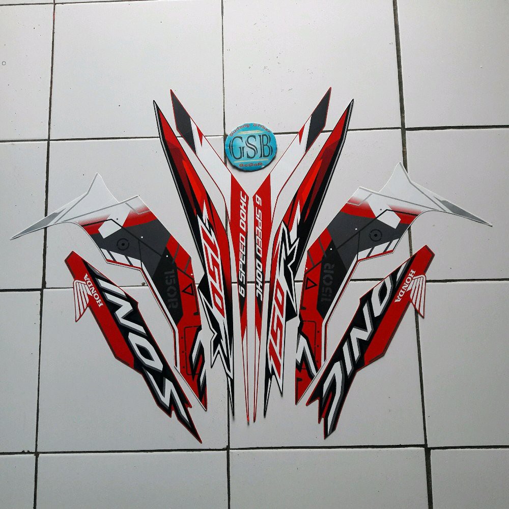 Variasi stiker striping Motor sonic 150r 2018 hitam-putih