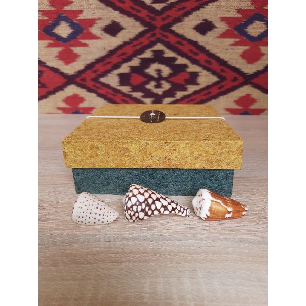 

Kotak Kado/Box Penyimpanan