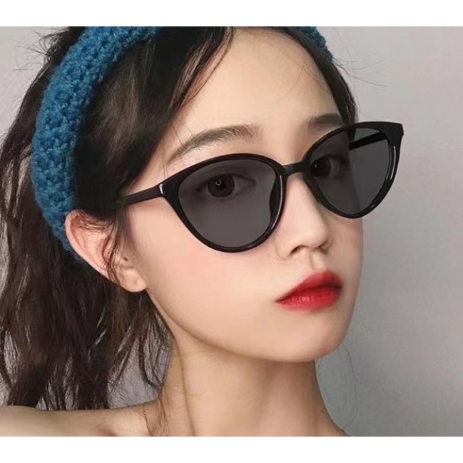 【Gratis tas kacamata】 Kacamata Hitam Wanita Fashion Korea Kaca Mata leopard black UV400 Fashion Gaya Retro Kacamata cat eye/Sunglasses D714