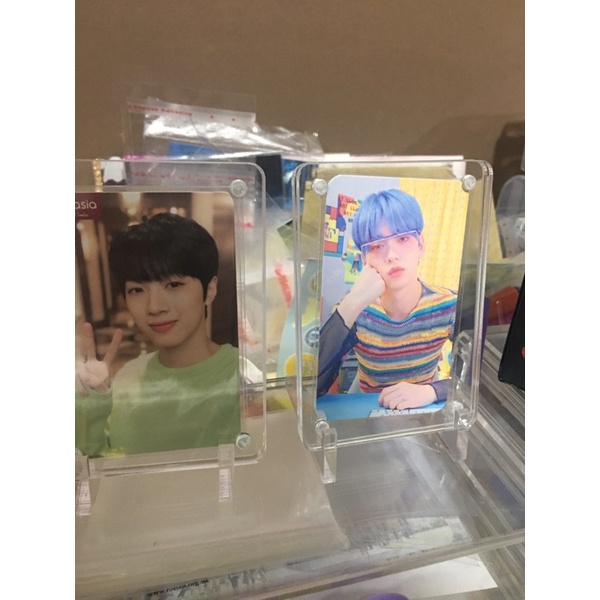 READY ACRYLIC PHOTOCARD STAND ACRYLIC PHOTOCARD STANDEE FRAME PHOTOCARD TEMPAT PAJANG PHOTOCARD BTS 