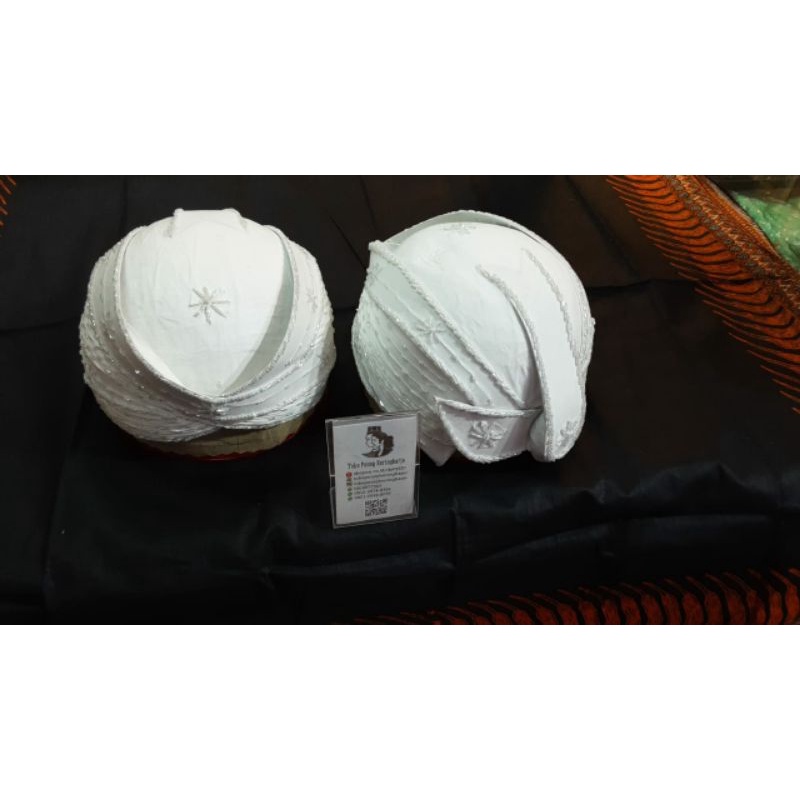 Blangkon Manten Payet Putih dan hitam