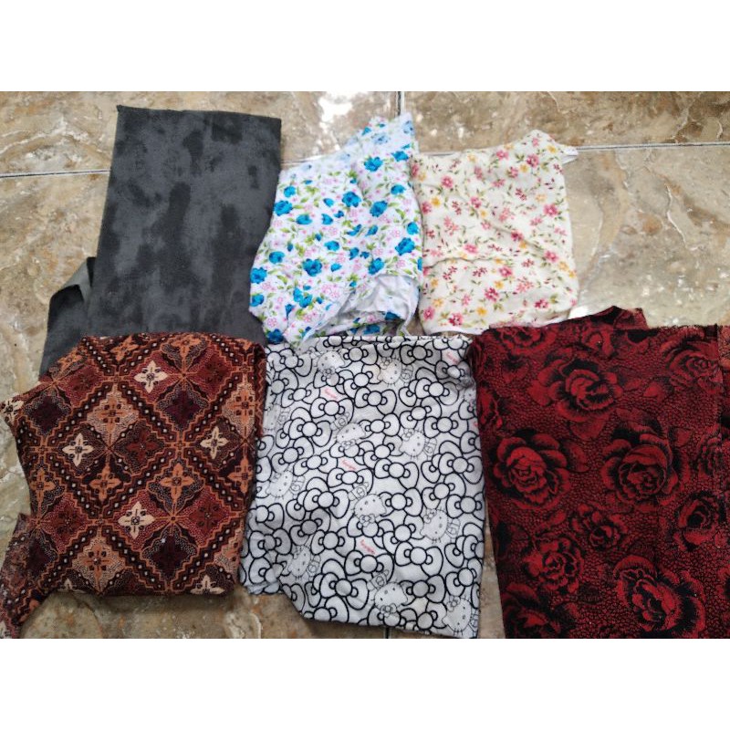 kain perca motif bunga batik hello kitty jeans glitter kain sisa jahit
