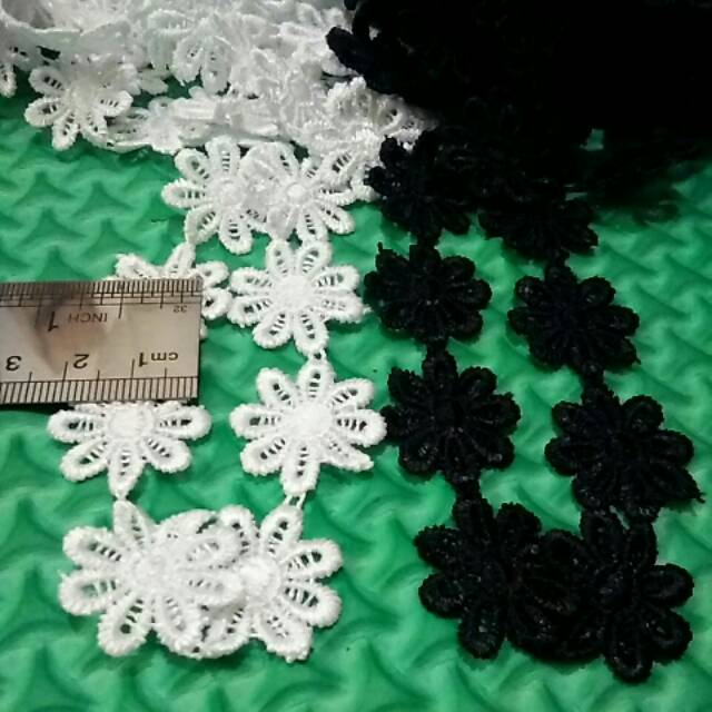 Renda bordir meteran