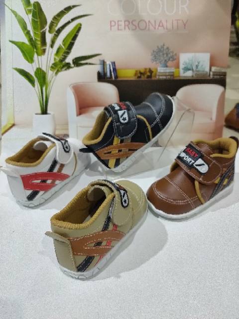 SEPATU BABY BUNYI CIT,CIT TERLARIS