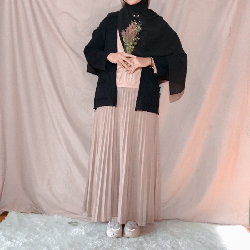 SETELAN OOTD 4IN1 INNER + CARDI + ROK PLISKET + HIJAB / ONE SET PAKET HEMAT