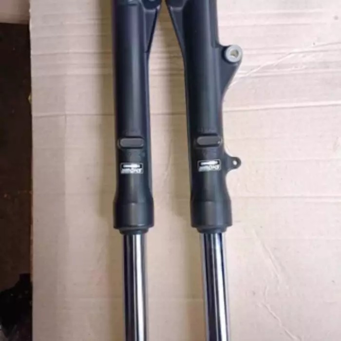 shock depan Honda beat FI original copotan