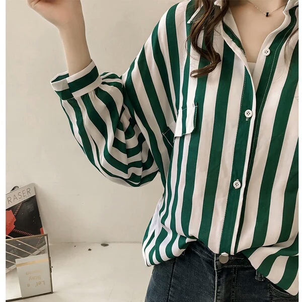 12.12 SALES!M-4XL Ready Kemeja Wanita Versi Korea Longgar Sifon Liar Lengan Kelelawar Lengan Panjang Garis-garis Baju