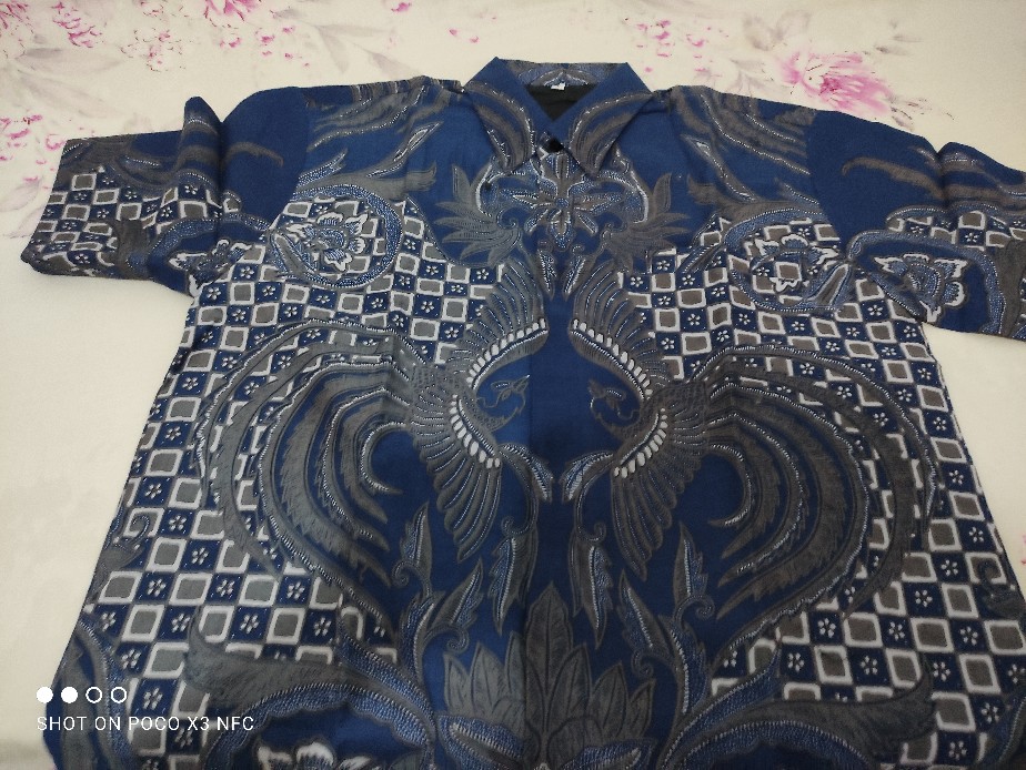 Japunta Blue Kemeja Batik Pria Full Furing Katun Primisima Batik Solo Batik Warna Navy Dongker