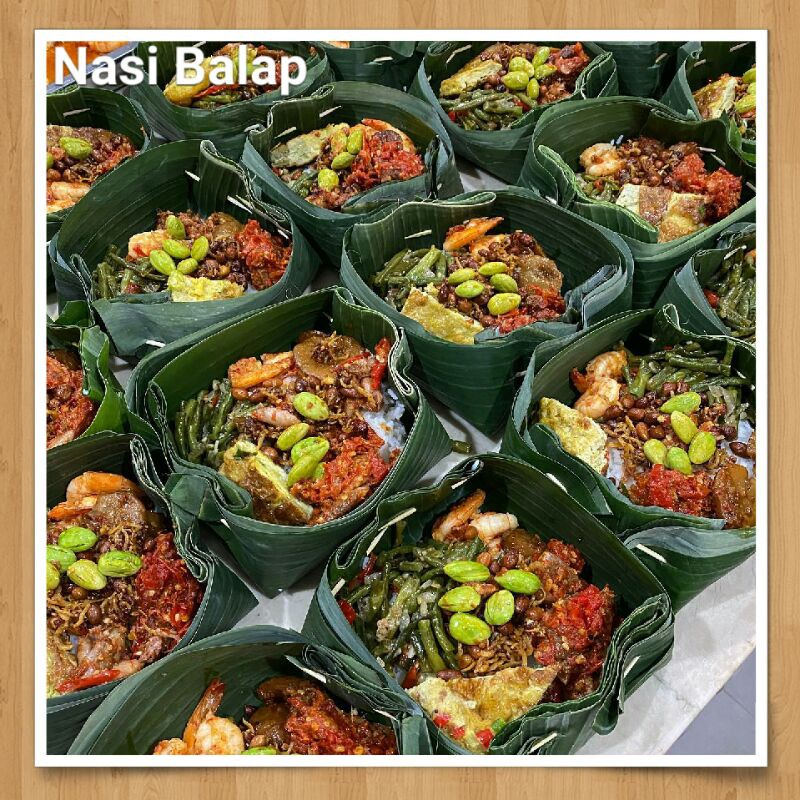 

Nasi Balap Nasi Semarang Dan Ketupat Sayur.