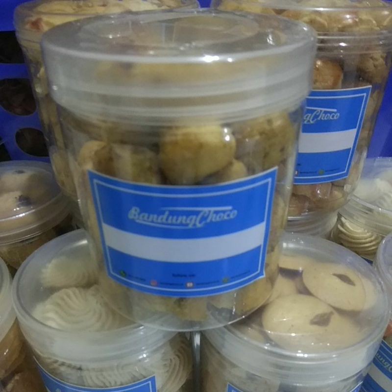 

KUE SOES COKLAT 170GRAM