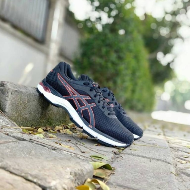 asics gel phoenix 10