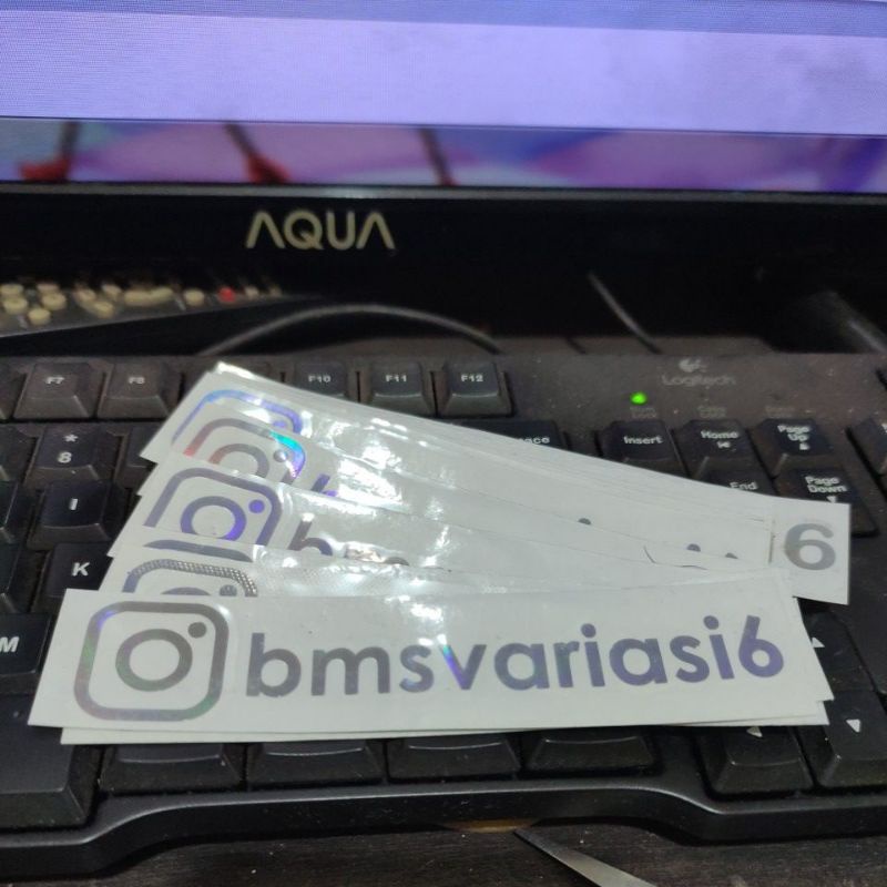 stiker cutting custom nama IG motor mobil laptop hape