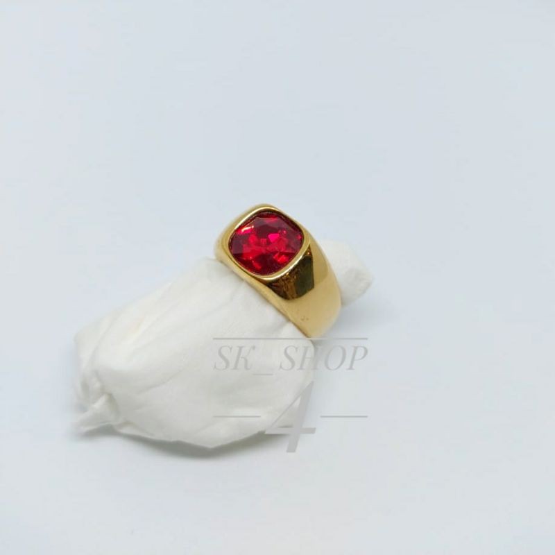 Cincin Pria Titanium Batu Merah Delima Cutting
