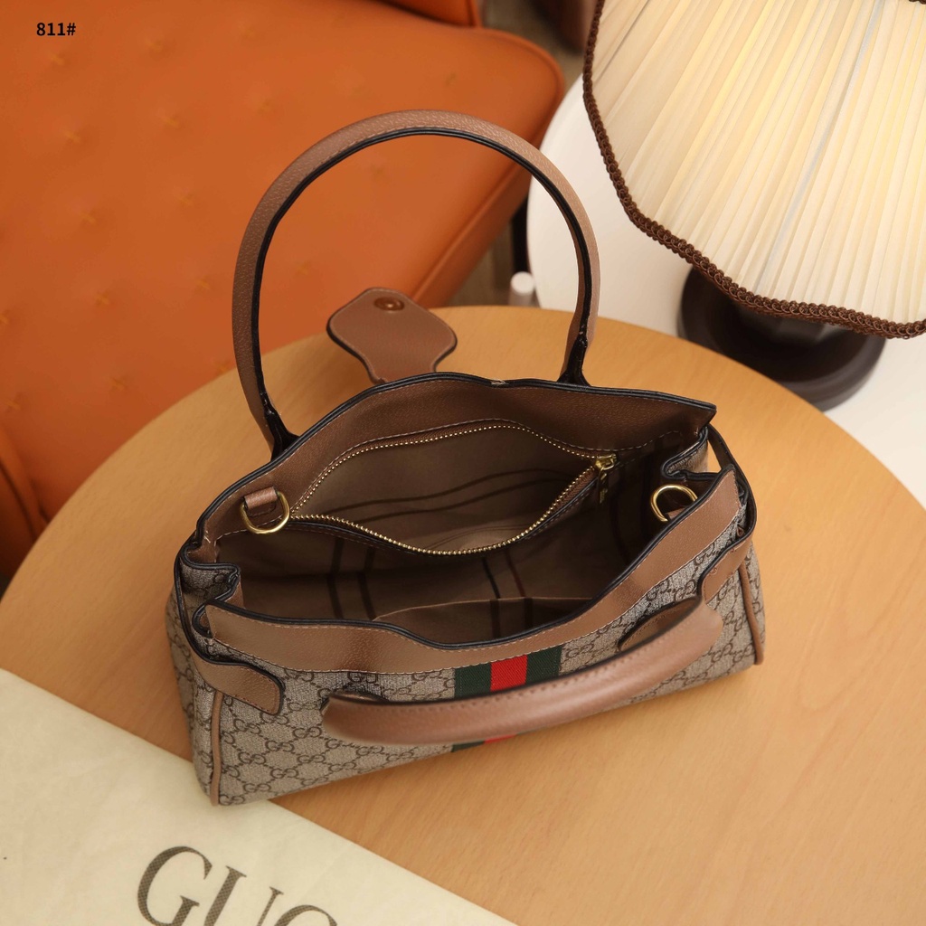 GC 'Dahlia' GG Supreme Shoulder Bag 811