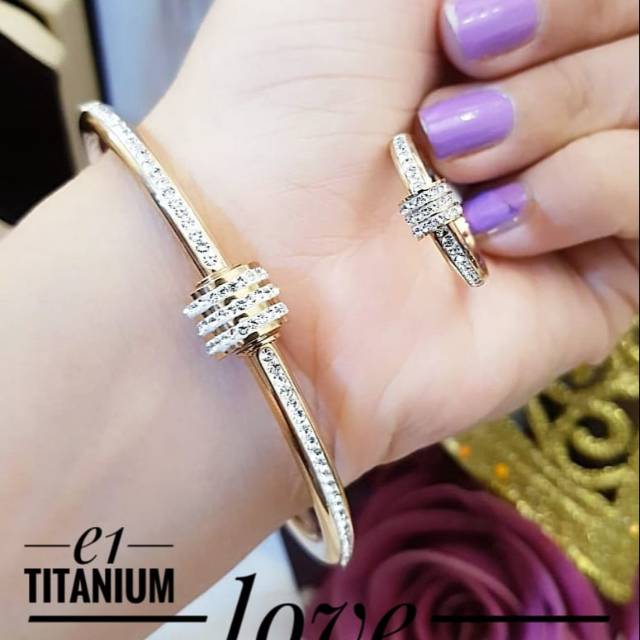 Titanium gelang dan cincin 0145k