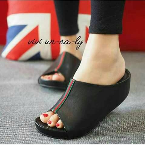 6253OC Sepatu Wedges Wanita Docmart Sepatu Wejes Cewek Cantik Casual Santai Kekinian