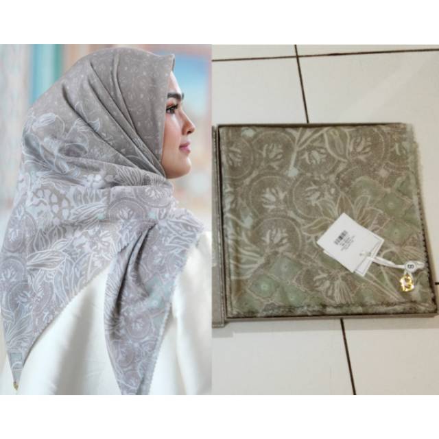 Buttonscarves Maharani in Khaki