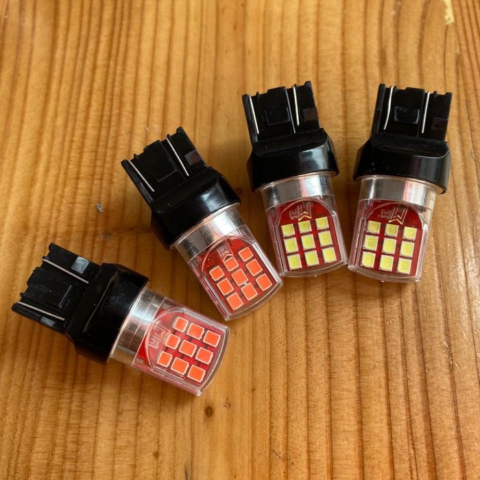 Lampu Rem Mobil T20 12 Volt 18 Led Nyala Kedip TERANG - Putih