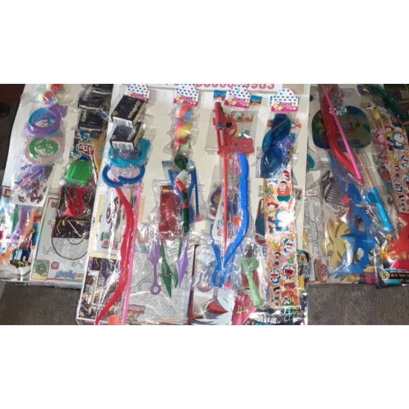 Mainan rentengan 40 pcs serba 2000