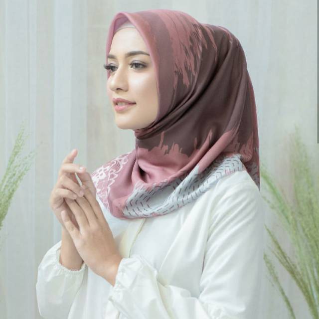 Owi voal printed scarf by MyLady Hijab x Mega Iskanti sz 115x115
