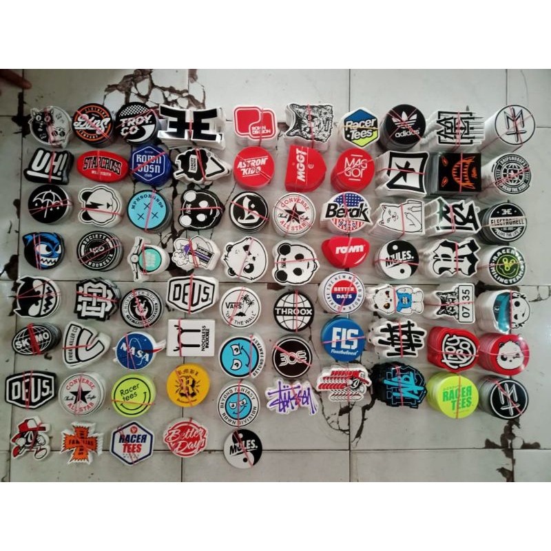 

Stiker Distro Bahan Graftac Isi 500pcs Bebas Pilih Gambar