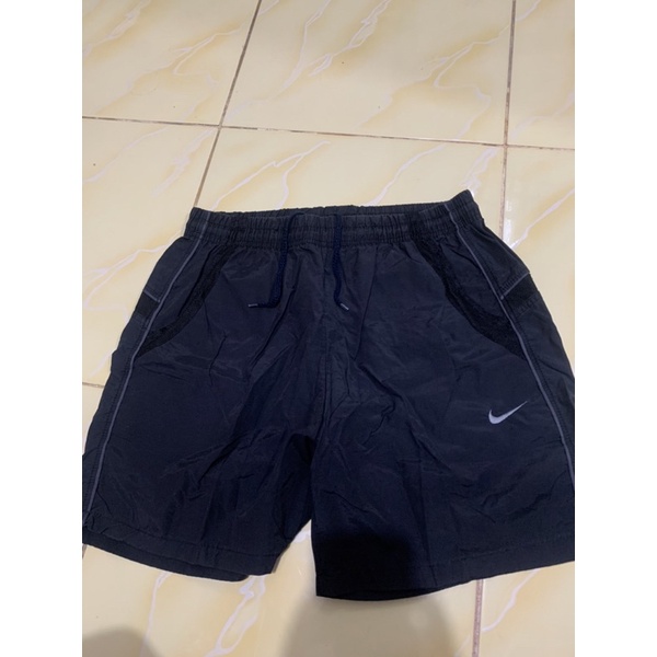 Celana Pendek Nike