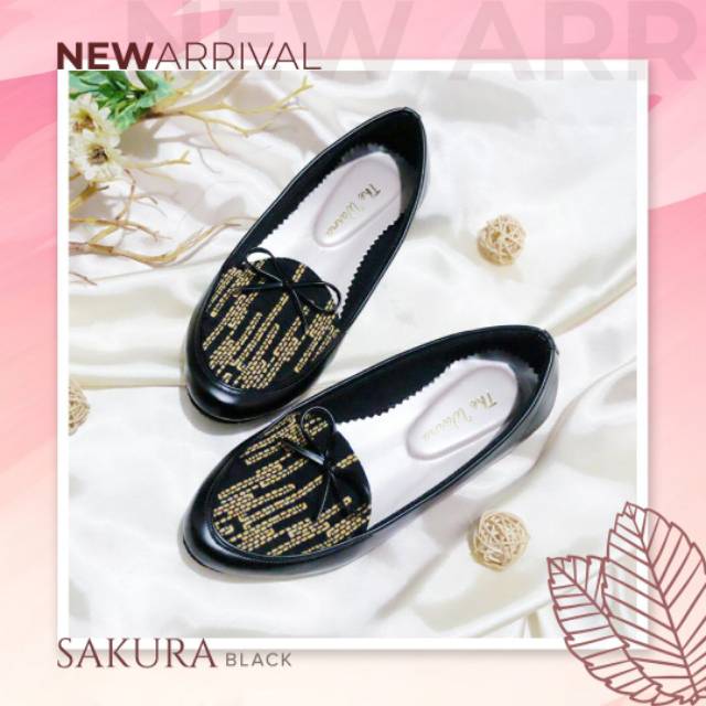 

Sakura Black