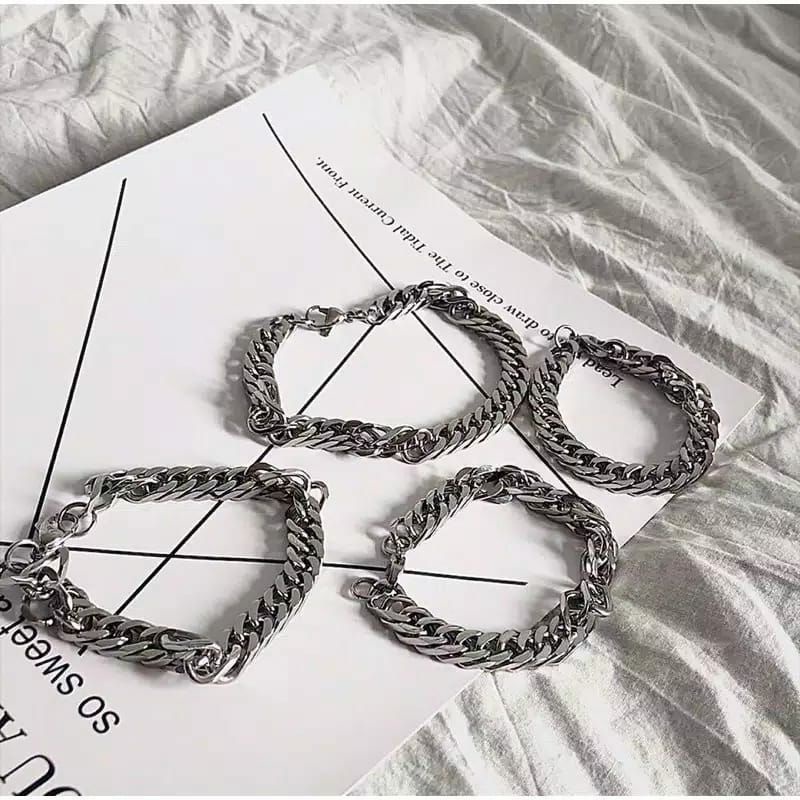 GELANG RANTAI PRIA MODEL BAJA/GELANG RANTAI TITANIUM PRIA