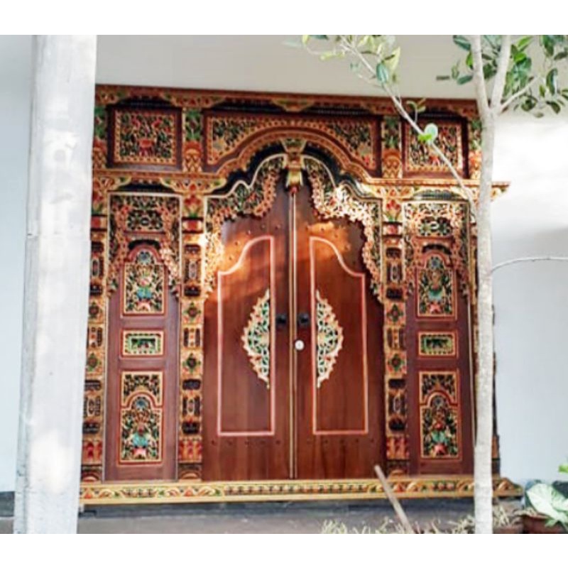 Pintu Gebyok Ukir Kudusan Bahan Kayu Jati