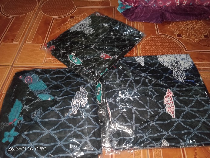 Batik Couple Keluarga Sania Ruffle Ori Ndoro Jowi Dnt Motif Mega Mendung Abu