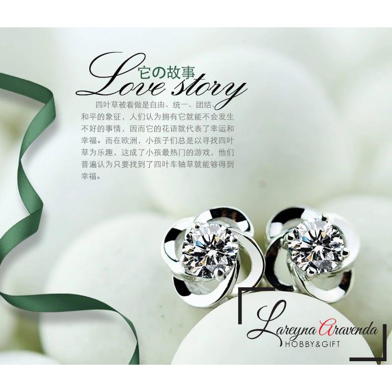 Anting Wanita Titanium Model Bunga Kristal Crystal Anti Karat Non Alergi AT020-4