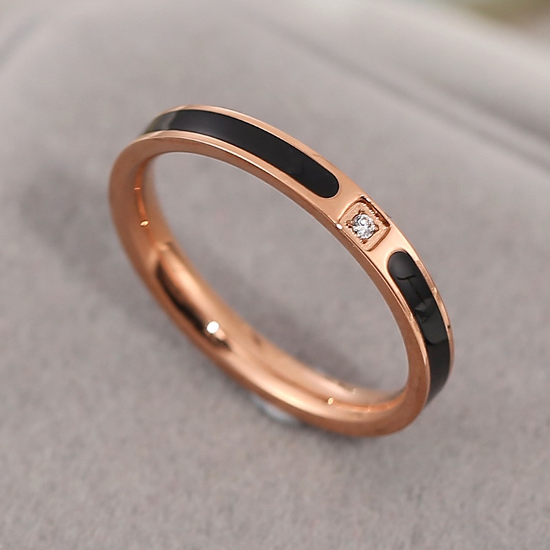 Cincin Titanium Stainless Steel Aksen Berlian Imitasi untuk Pria / Wanita