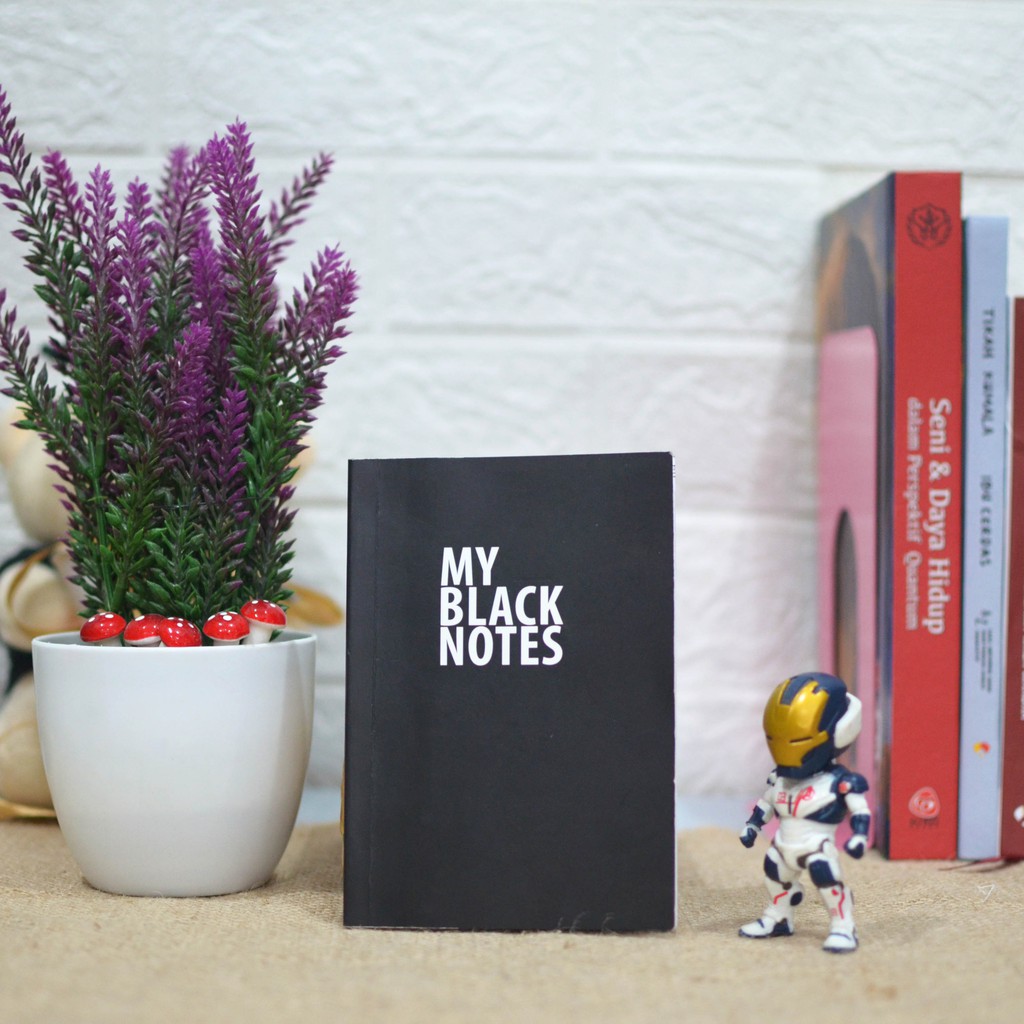 

BUKU TERLARIS MY BLACK NOTE BY SCRITTO BOOKS