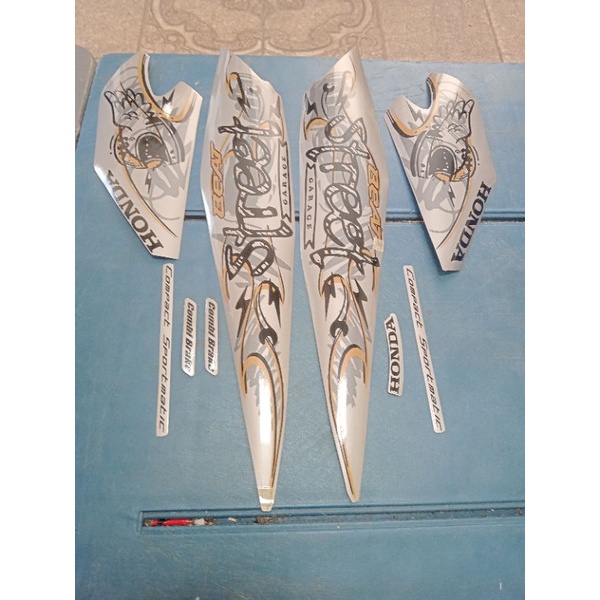 stiker striping list body motor honda beat street 2021 hitam, silver
