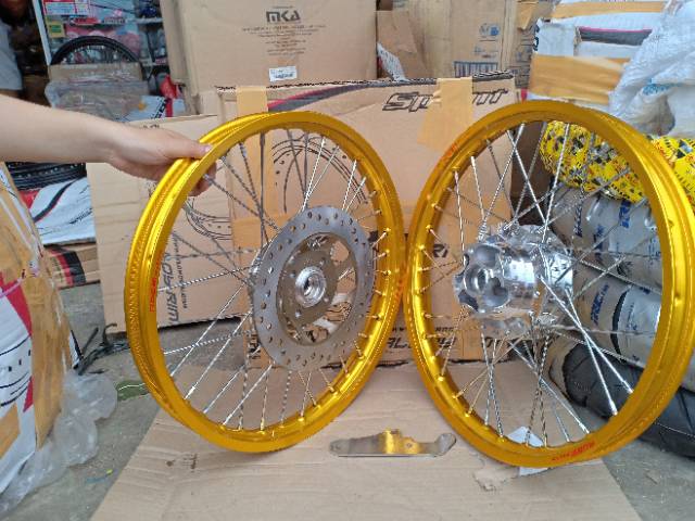 Sepaket Velg Jari Jari Sonic 150 R - Paketan Velg Tromol Set Jari2 Sonic 150 R Bonus Cakram