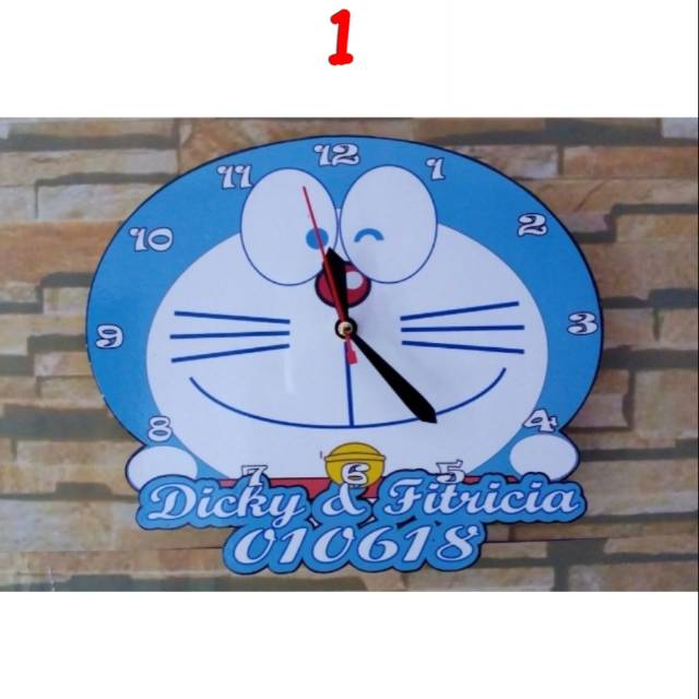 Jam dinding kayu karakter kartun doraemon custom nama kado hadiah ulang tahun ultah unik lucu murah