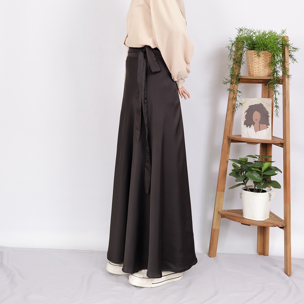 Shereya  skirt - rok satin wanita - rok lilit satin