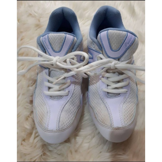 Preloved Sepatu Precise