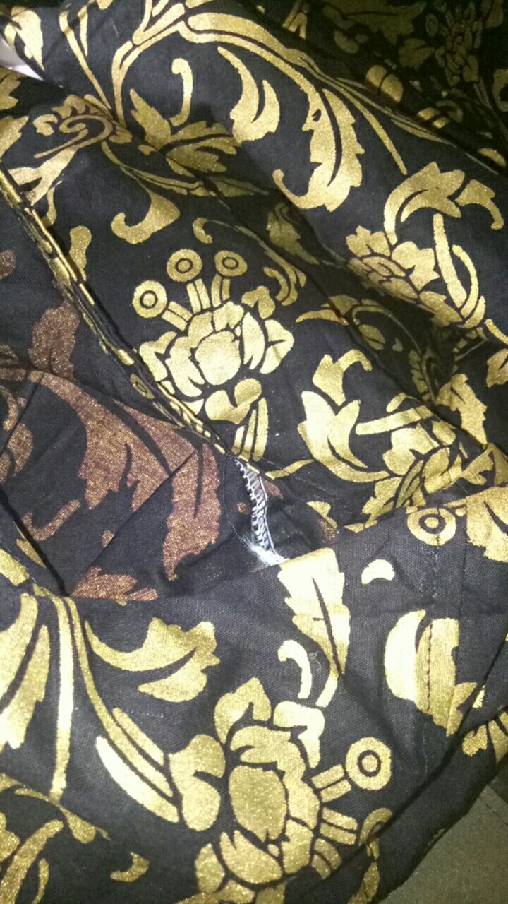 Batik Couple Batik Keluarga Ibu Ayah Dan Anak Maura Couple Sania Ruffle Modern ( Prada Bakung Gold )