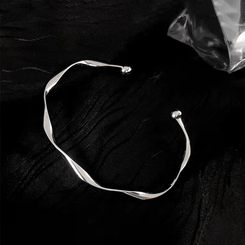 Gelang Tangan Wanita Desain Gelombang Asimetris Gaya Korea Untuk Musim Panas