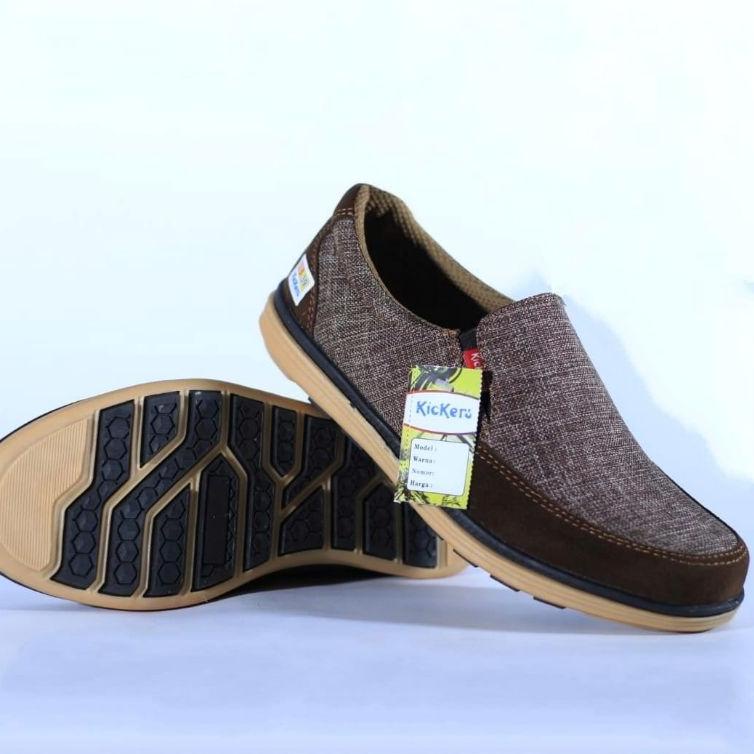 SEPATU PRIA KERJA KICKERS KICKERS SEPATU KASUAL SEPATU SLIP ON OUTSOL KARET (KODE 3477)