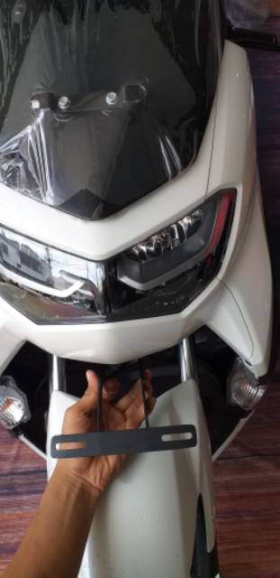 BREKET DUDUKAN PLAT NO DEPAN N MAX NEW 155 PLAT KUMIS NMAX NEW