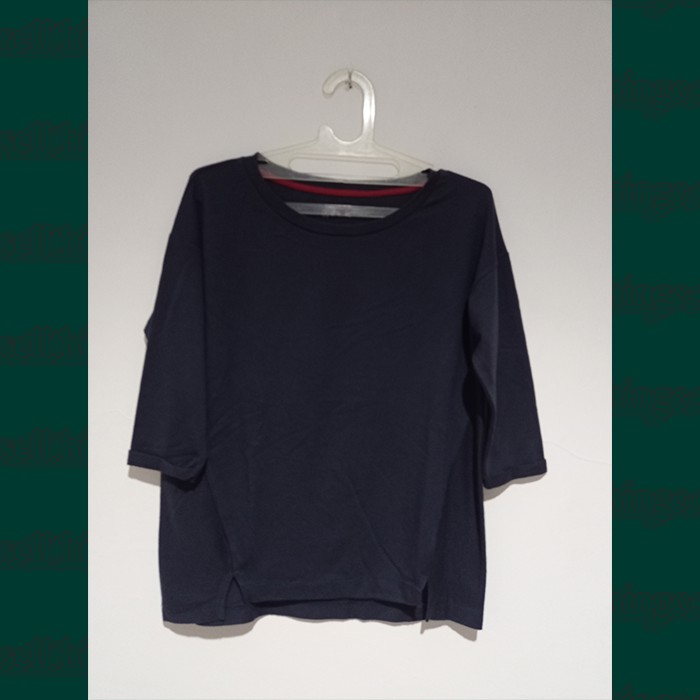 Preloved Second Baju Kaos Tirajeans