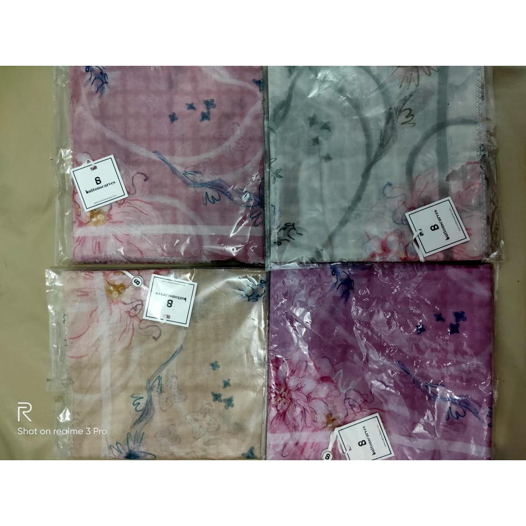 Buttonscarves Sofya Series