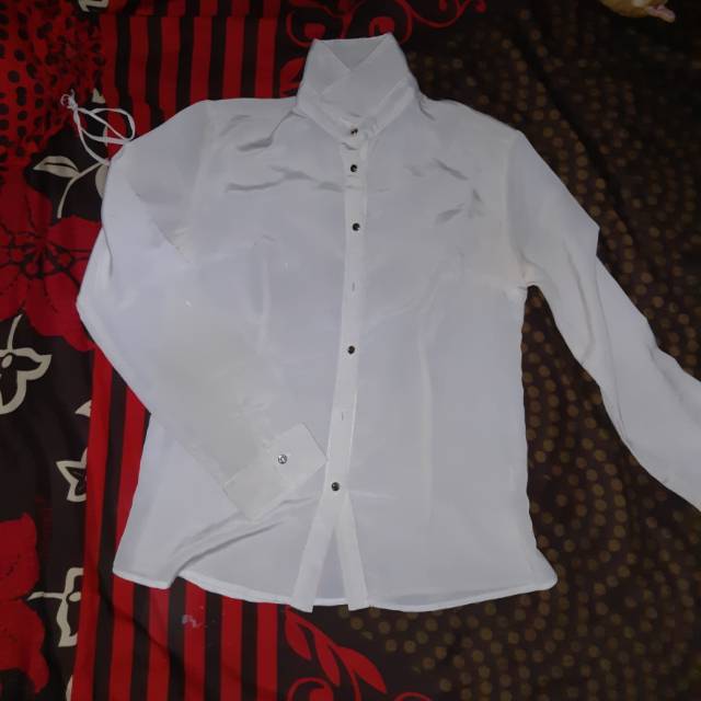 Preloved kemeja putih brand COLE