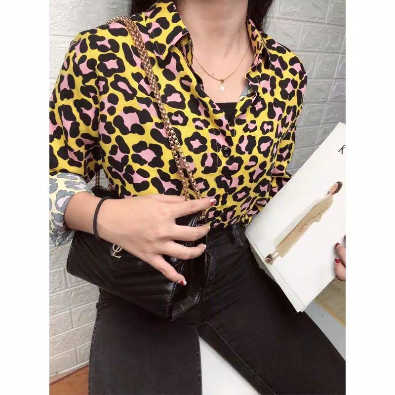 KEMEJA LEOPARD H&M